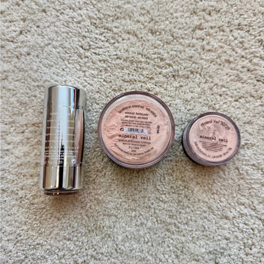 Bare Escentuals bare Minerals Flawless Finish and i.d. Mineral Veil Loose Powder